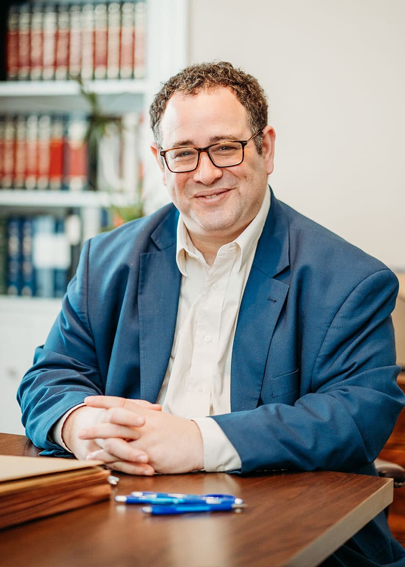 Russell Farbiarz Russell Farbiarz